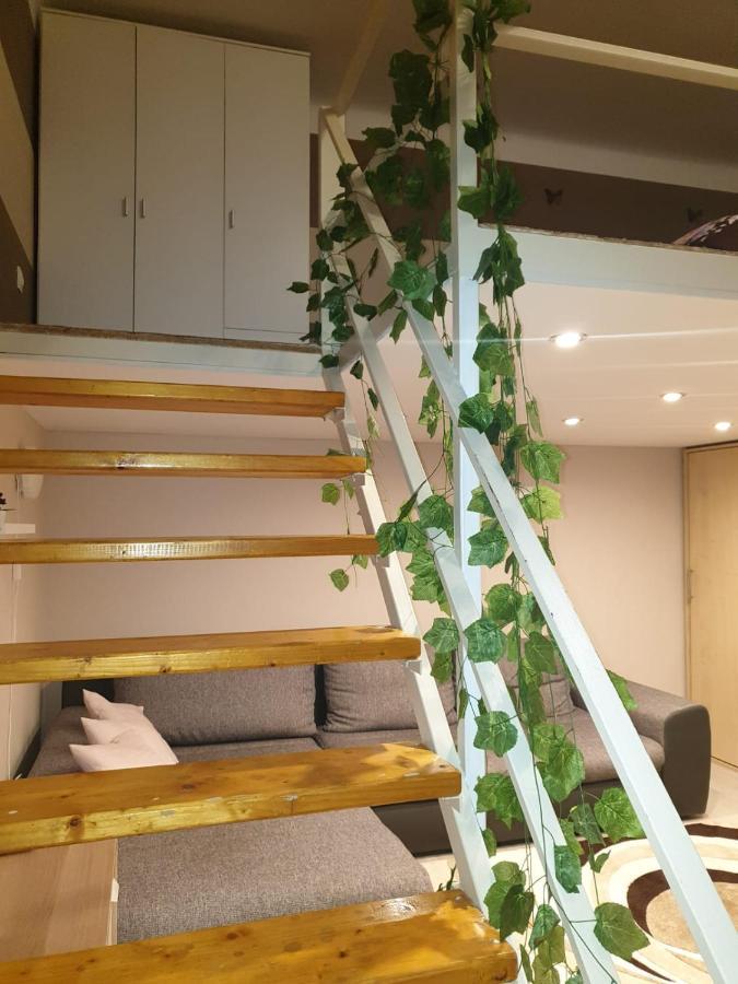 Apartment In Downtown Boedapest Buitenkant foto