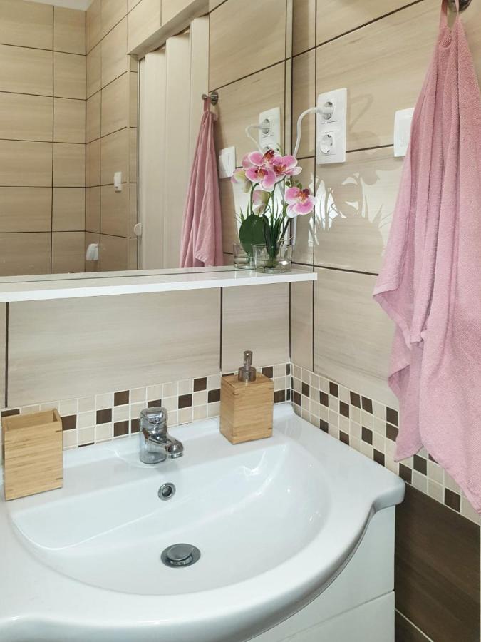 Apartment In Downtown Boedapest Buitenkant foto