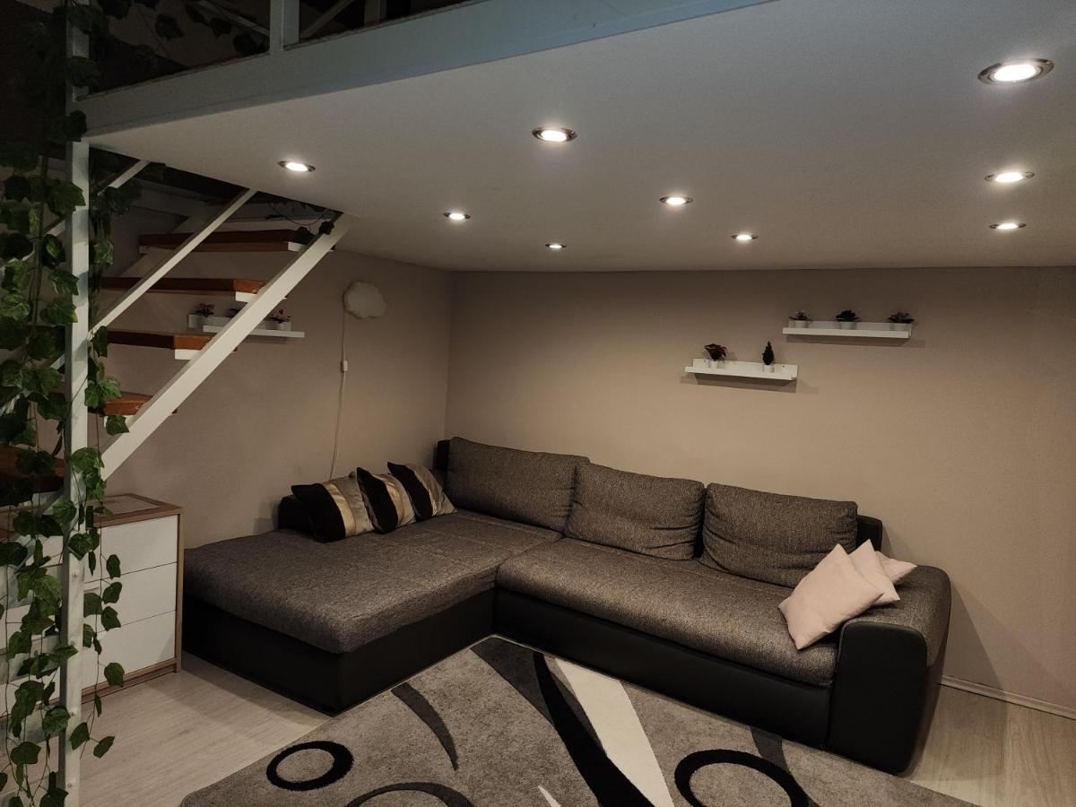 Apartment In Downtown Boedapest Buitenkant foto